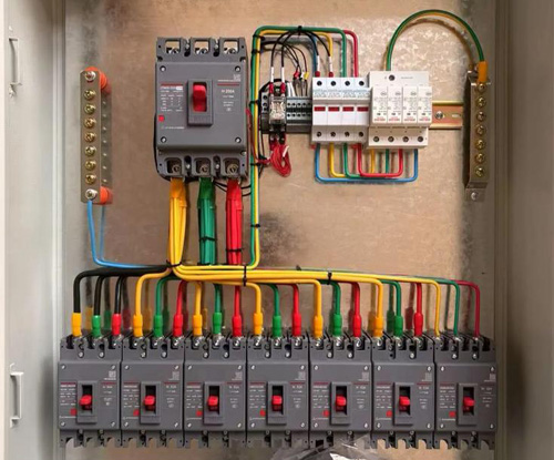 成套配電柜的作用及配電系統(tǒng)中的位置